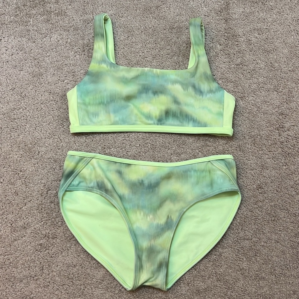 Athleta Girl Power of She Reversible Bikini Bathing Suit in Vitamin Sea